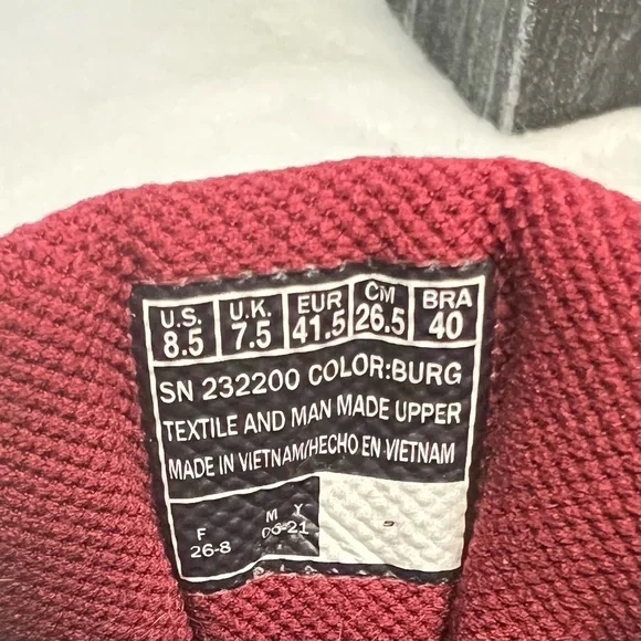 Skechers Men's Arch Fit Titan Sneakers Burgundy Size 8.5 - Picture 16 of 16